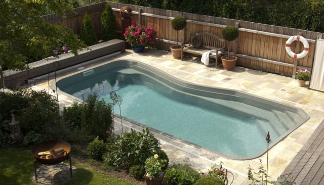 kims-gmbh-compass-pools-ceramic-carbon-pool-schwimmbecken-sachsen-dresden-cottbus-bautzen-1