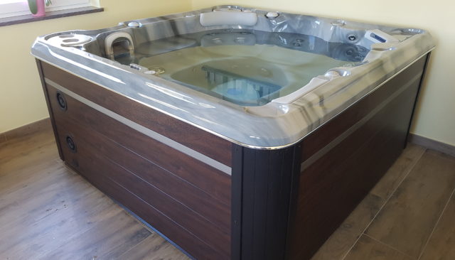 kims-gmbh-hydropool-self-cleaning-selbst-reinigend-whirlpool-swimspa-570-platinum-sonderpreis