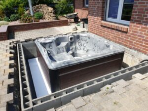 k.im.s.gmbh-garten-pool-bau-technik-whirlpool-swimspa-jacuzzi-sachsen-brandenburg-dresden-kamenz-bautzen