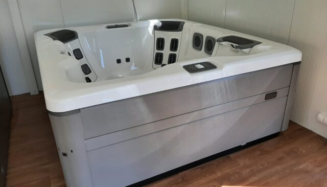 K.IM.S.GmbH-villeroy-boch-whirlpool-a6l-smart-ausstellung-abverkauf-sonder-preis